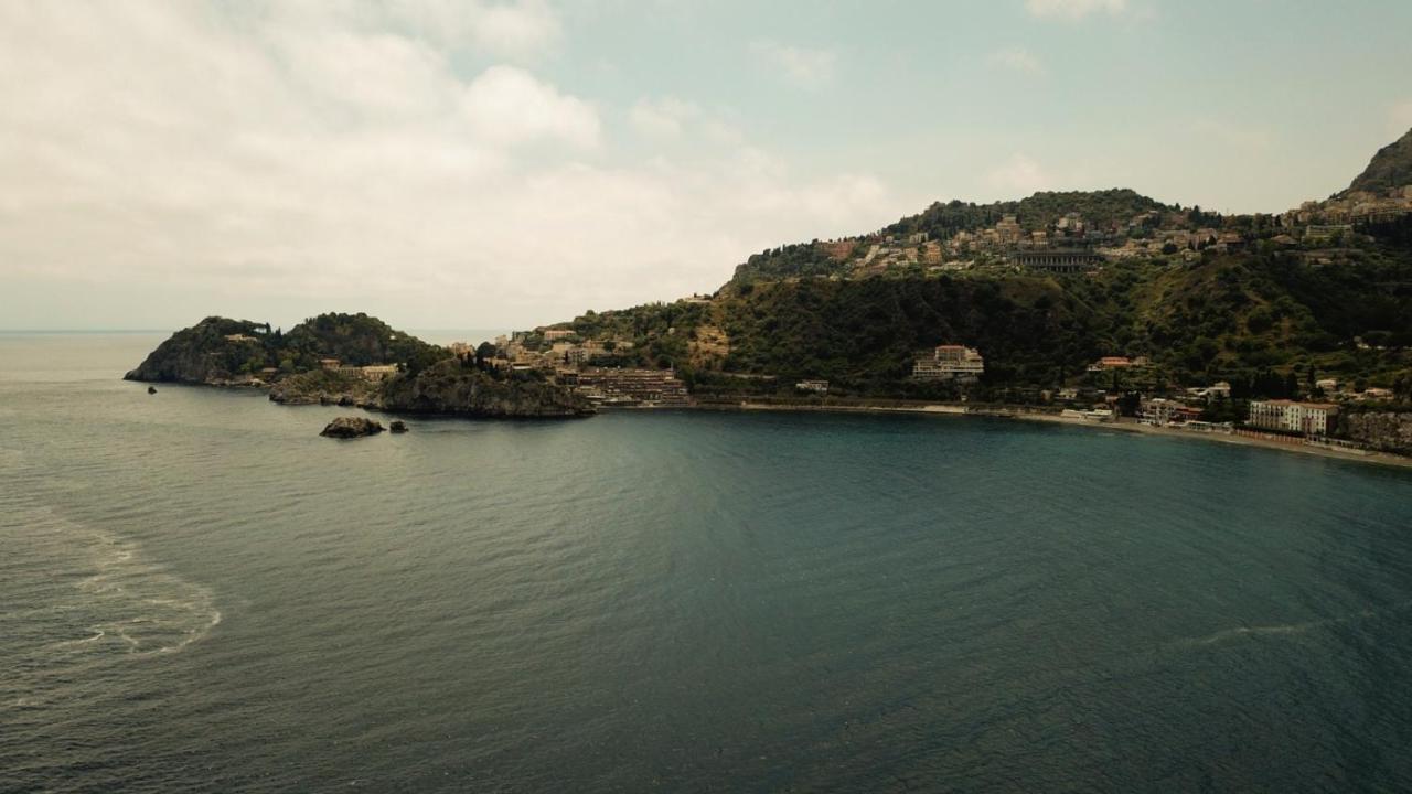 Mare Roccia Beachfront Apartment Taormina Luaran gambar